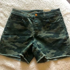 Universal Thread Camo High Rise Midi Shorts